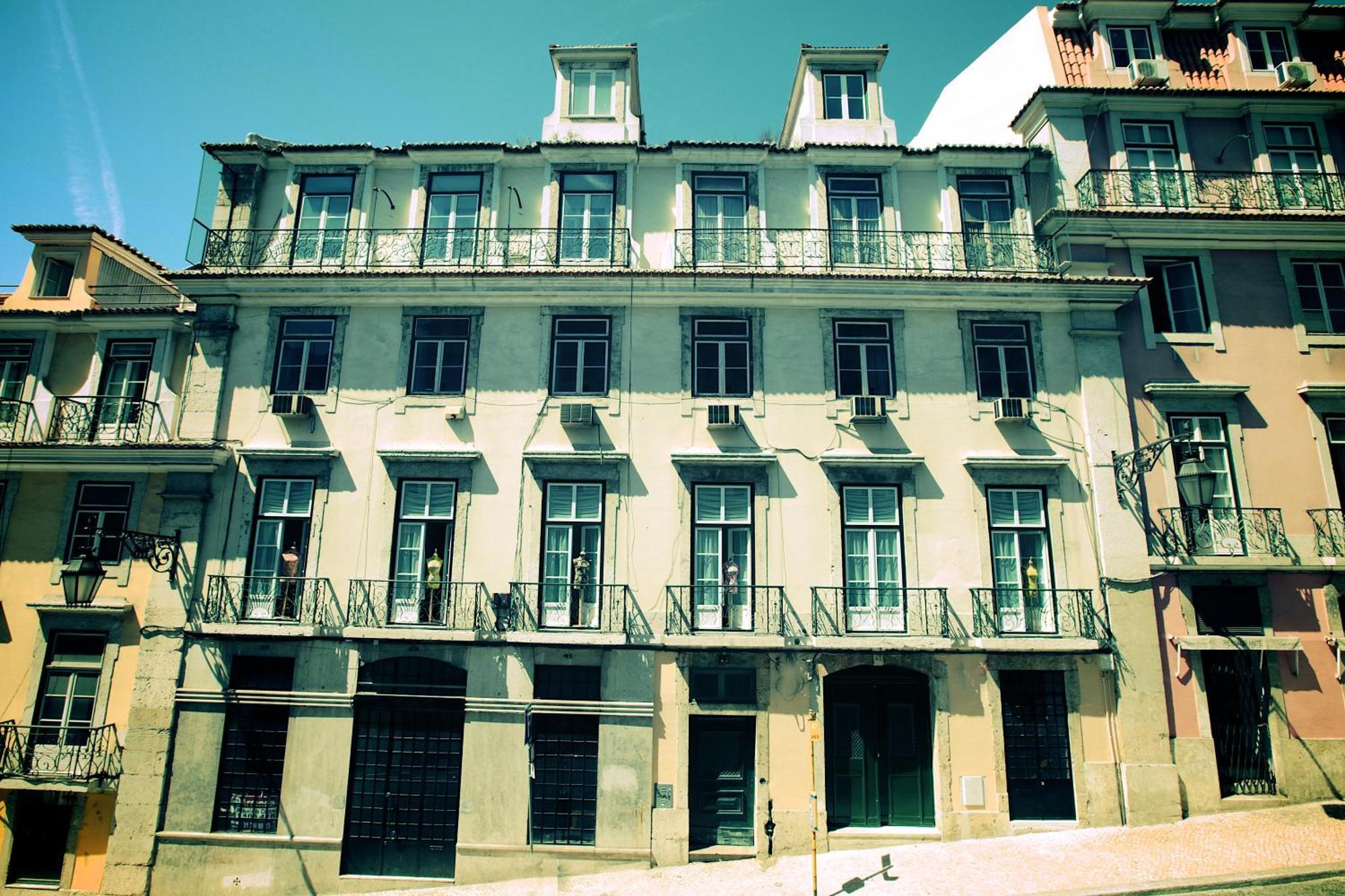 Gasthuis Hall Chiado 2*